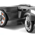 Csuklós hátsó kialakítás